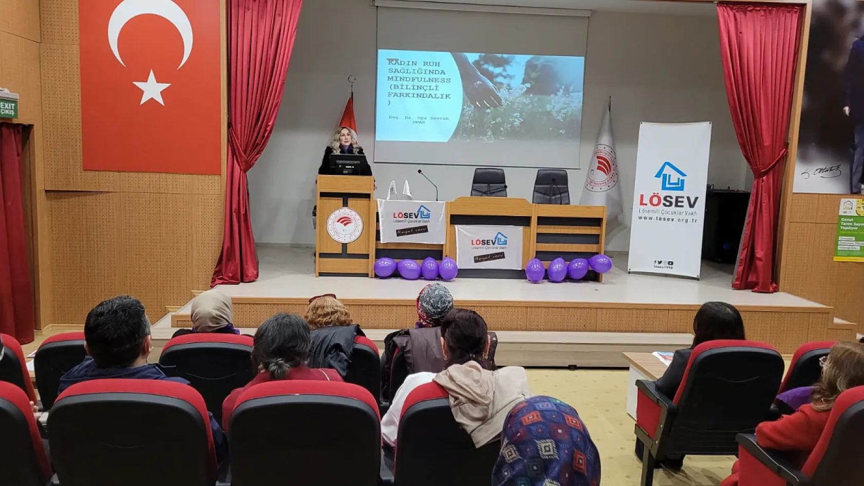 Samsun'da LÖSEV'den Kadınlar Günü'nde farkındalık paneli düzenlendi