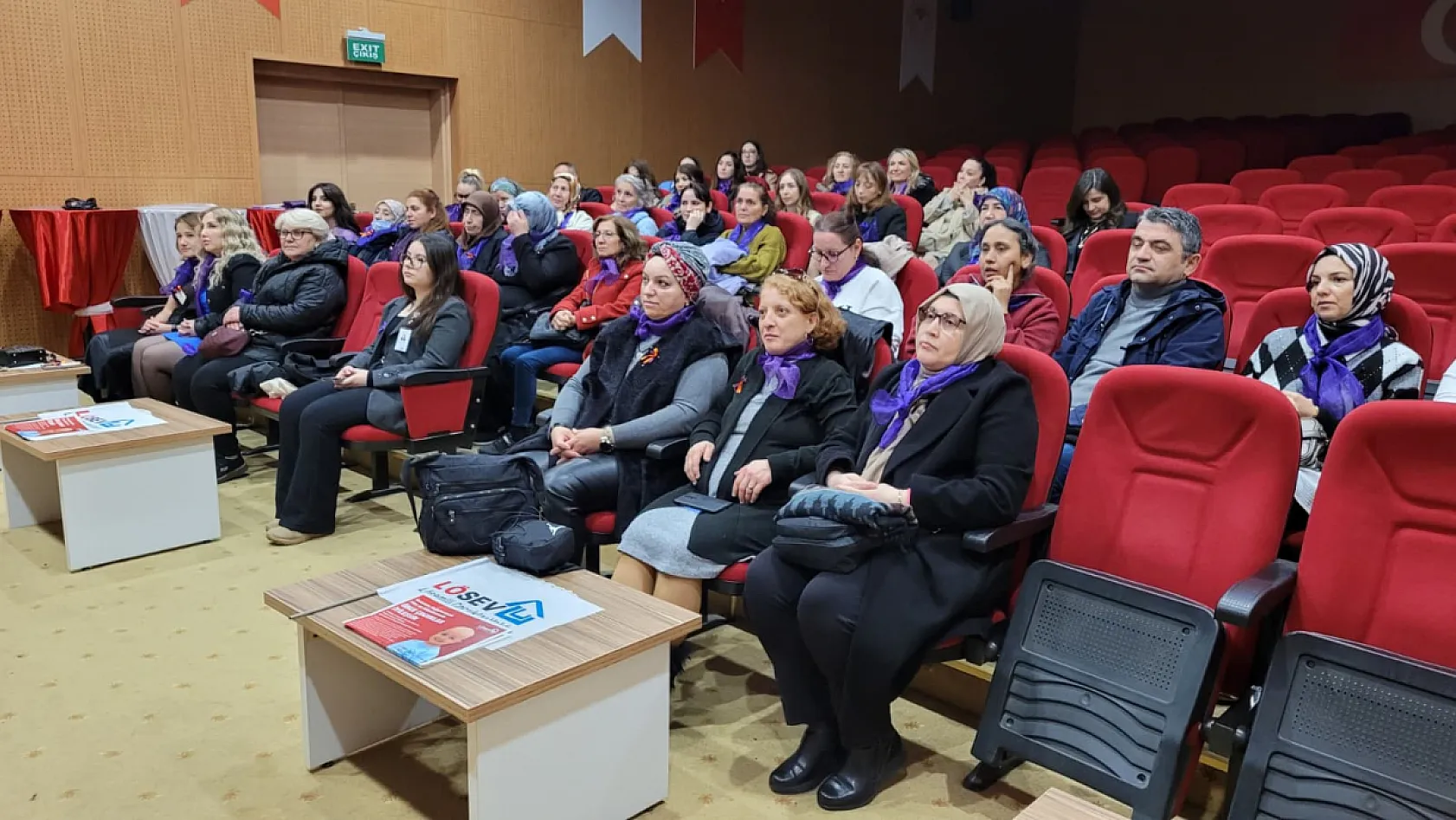 Samsun'da LÖSEV'den Kadınlar Günü'nde farkındalık paneli düzenlendi