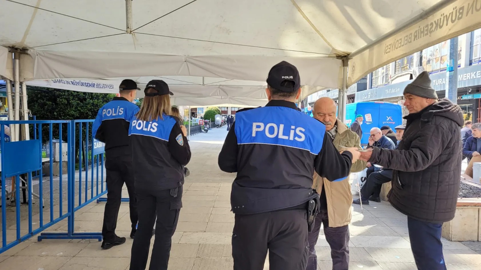 Samsun'da vatandaşlara dolandırıcılık ve KADES bilgilendirmesi