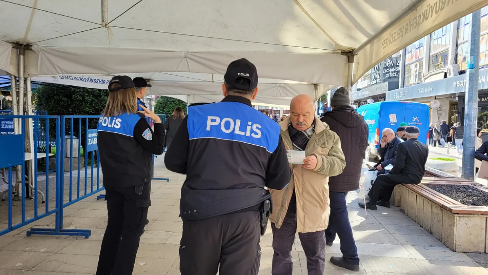 Samsun'da vatandaşlara dolandırıcılık ve KADES bilgilendirmesi