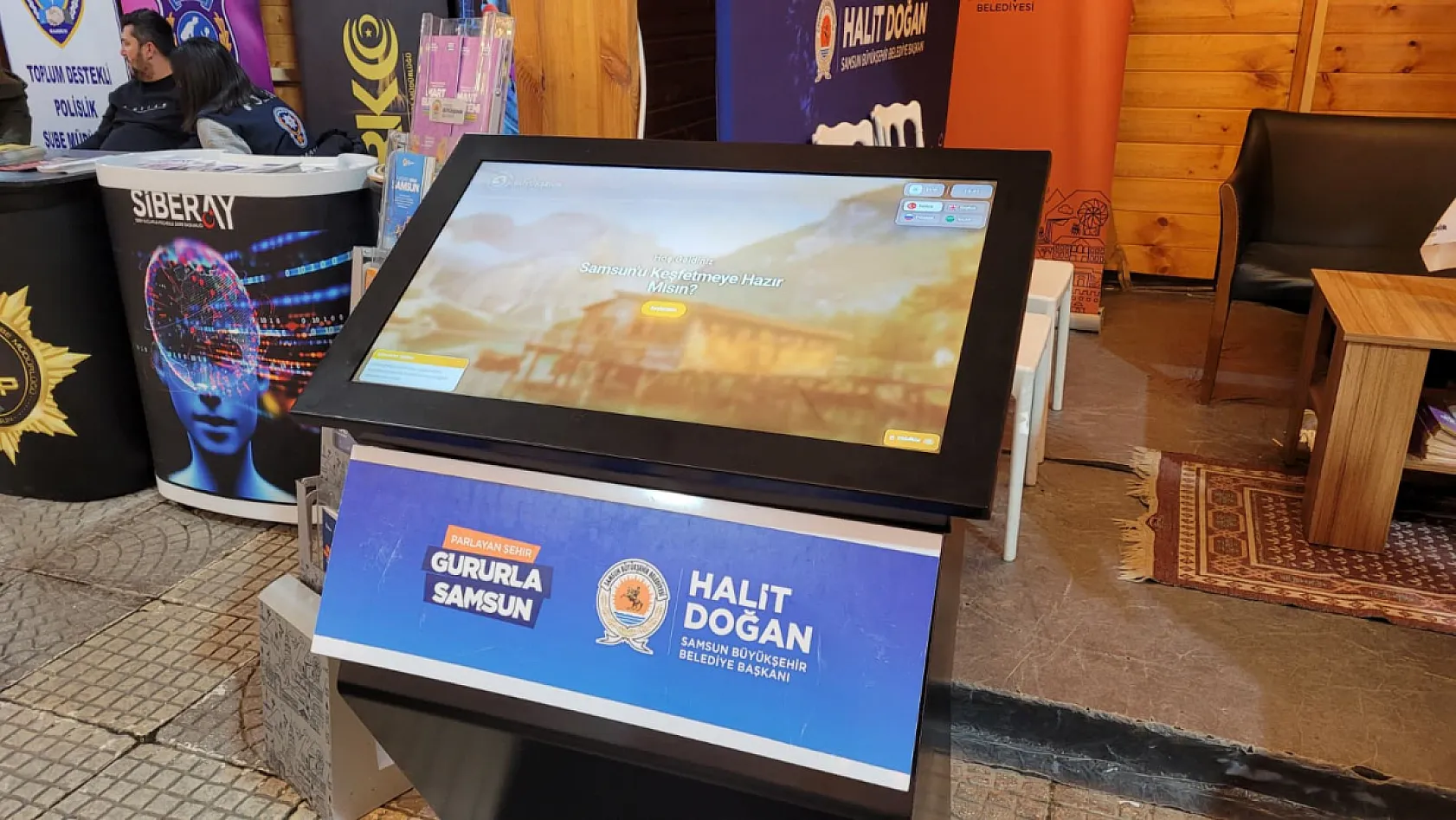 Büyükşehir standında dikkat çeken uygulama.. Turizmi tek bir cihazda topladılar