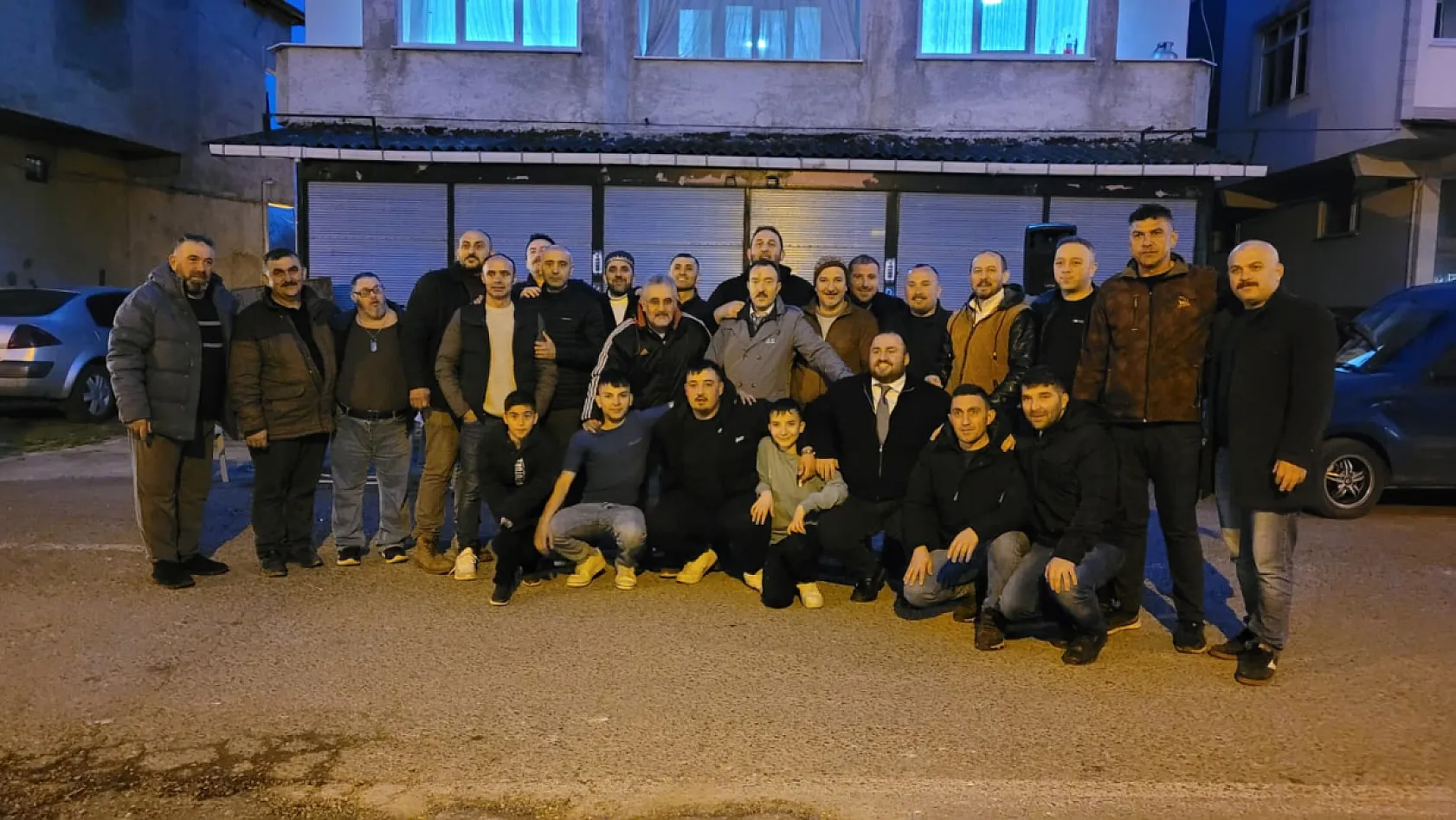 Samsun'da gençlerin düzenlediği iftar programı mahalleliyi buluşturdu