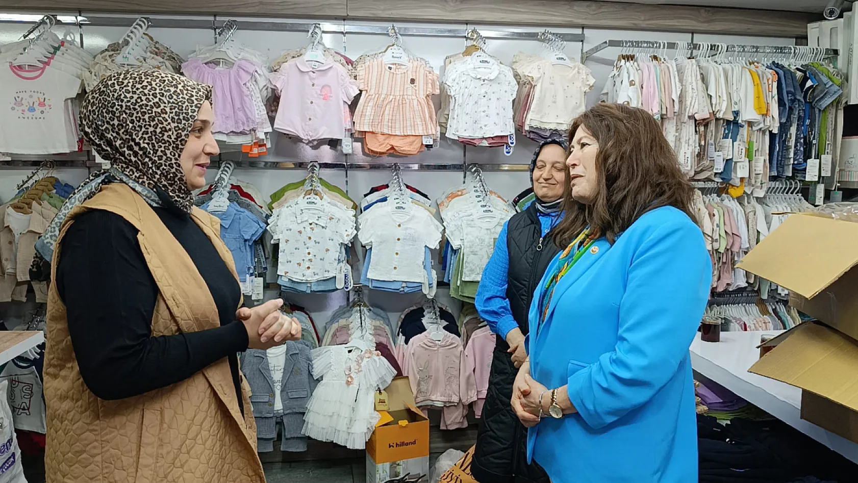 İYİ Partili Şenol Sunat İlkadım'da esnafın nabzını tuttu