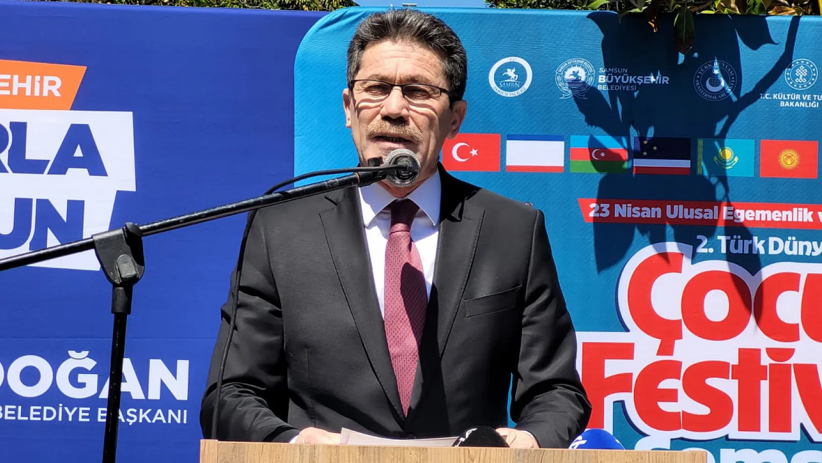 Samsun'da 23 Nisan coşkusu: Türk dünyasının çocukları buluştu