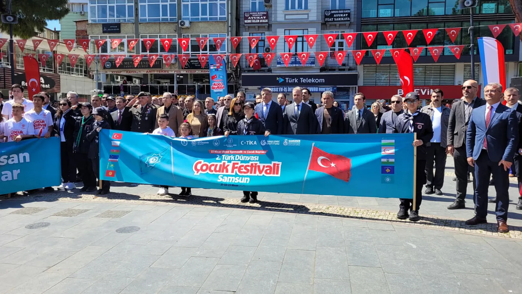 Samsun'da 23 Nisan coşkusu: Türk dünyasının çocukları buluştu