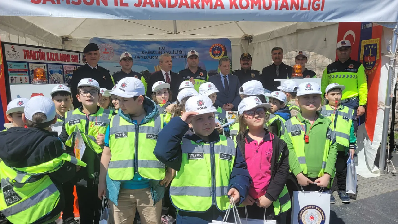 Samsun'da 'Trafik Haftası Etkinliği' yoğun ilgi