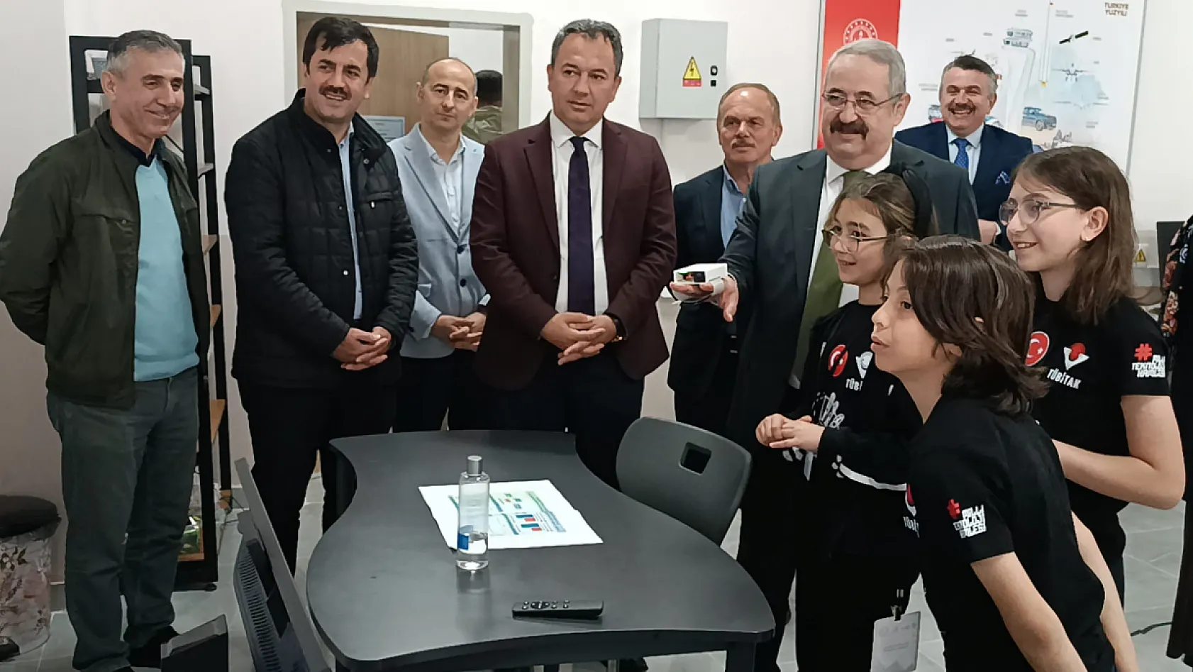 Çarşamba Bilim ve Sanat Merkezi'nde Tübitak 4006 Bilim Fuarı açıldı