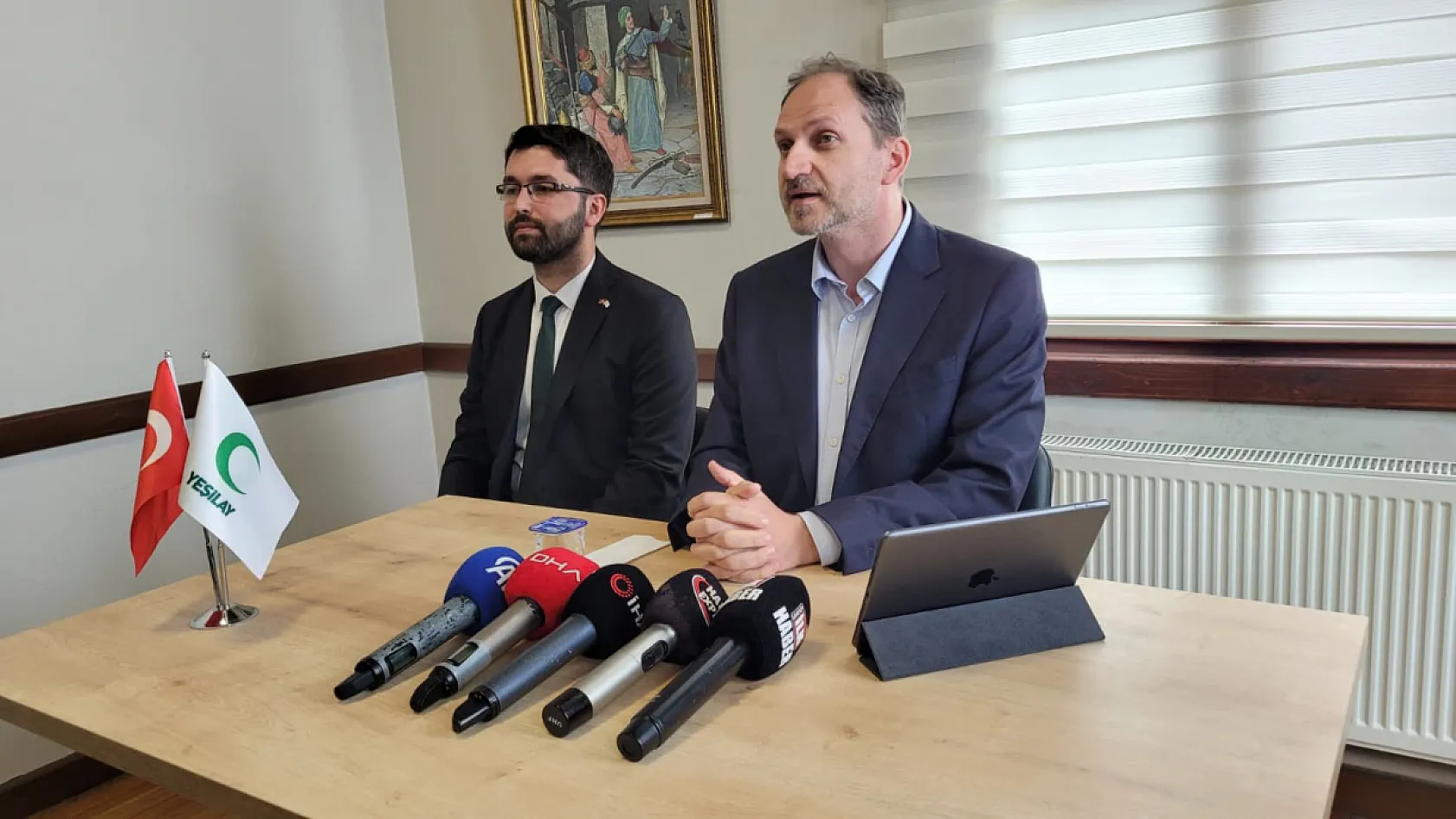 Samsun'da Yeşilay Genel Başkanı Mehmet Dinç'ten bağımlılık uyarısı