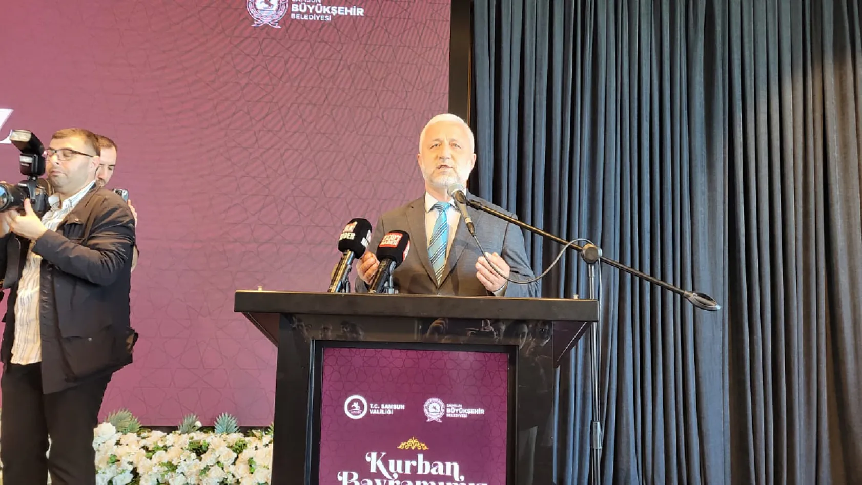 Samsun'da Kurban Bayramı bayramlaşma programı gerçekleştirildi