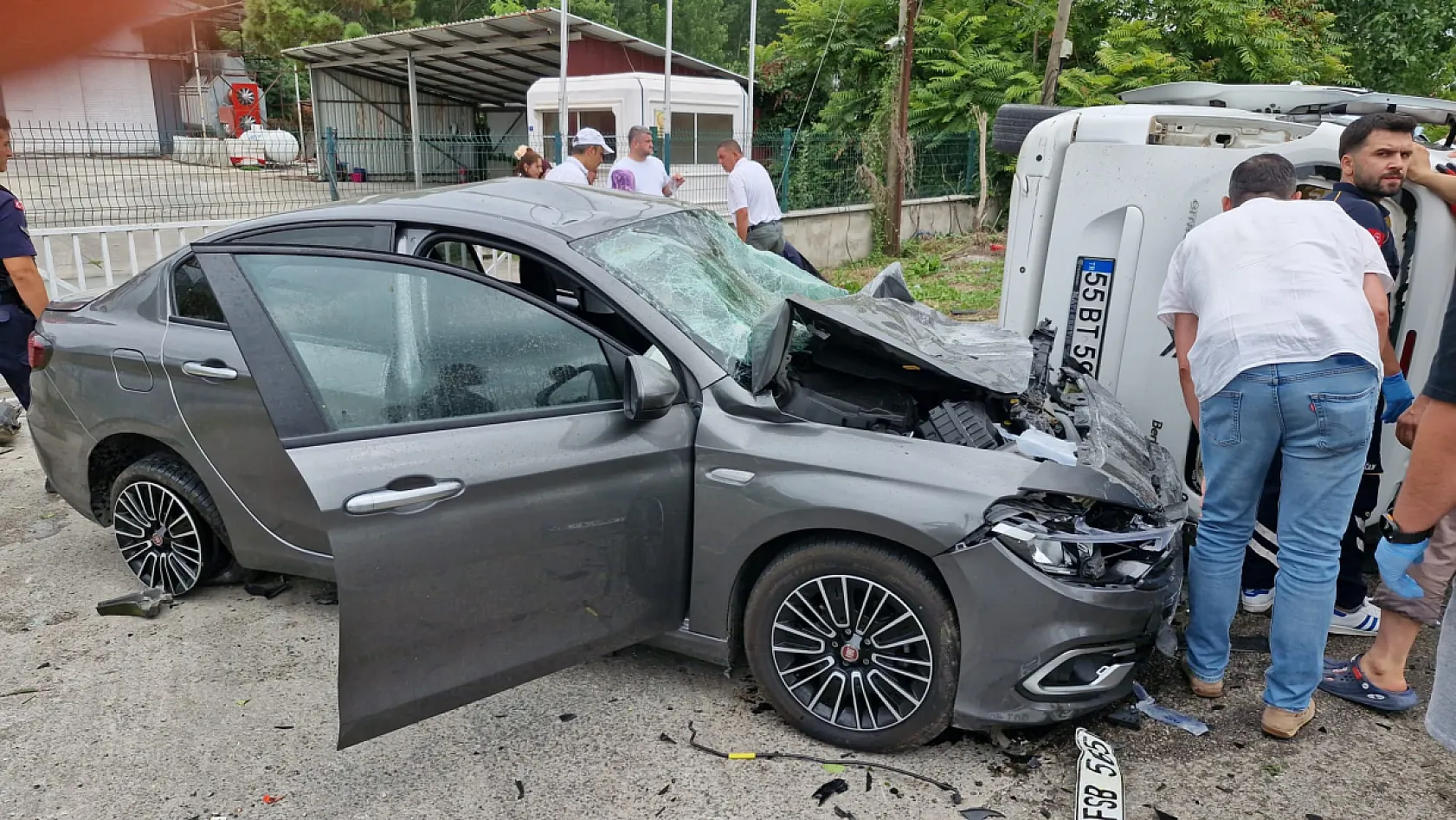 Terme'de trafik kazası: Çok sayıda yaralı var