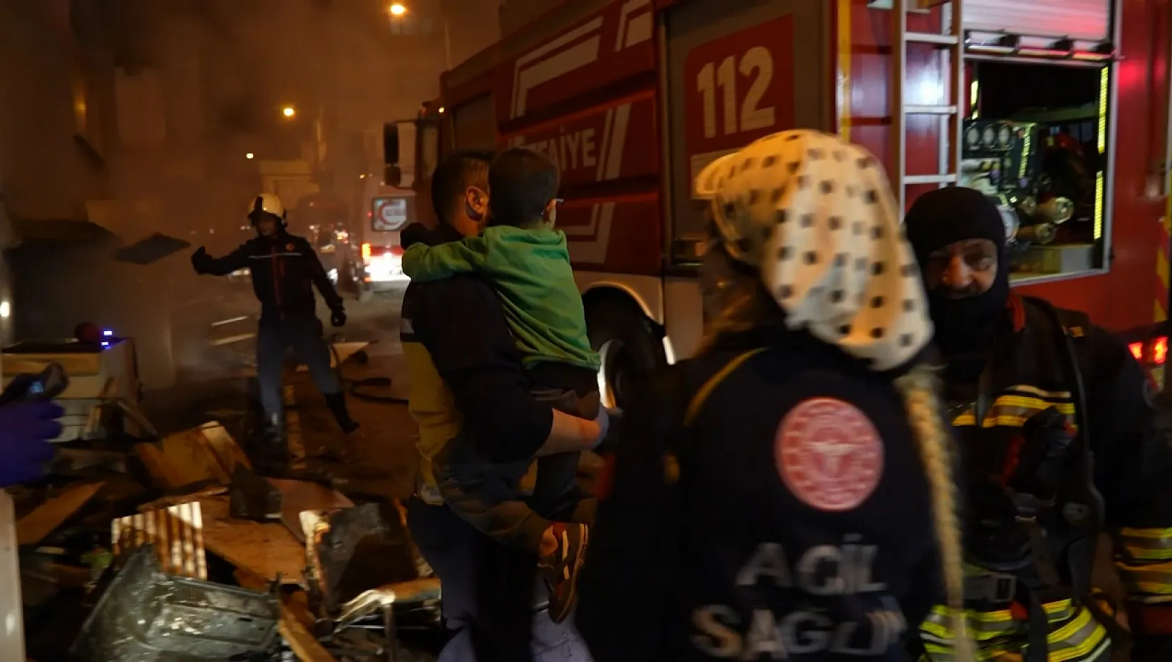 Gece Yarısı Can Pazarı! 8 kişi hastanelik oldu...