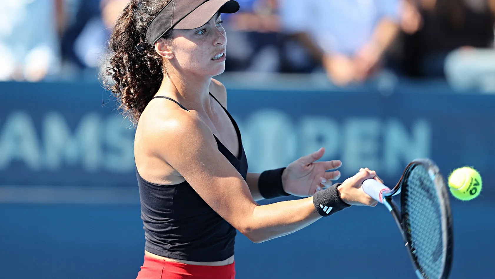 Samsun Açık WTA 125'te şampiyon Ayla Aksu