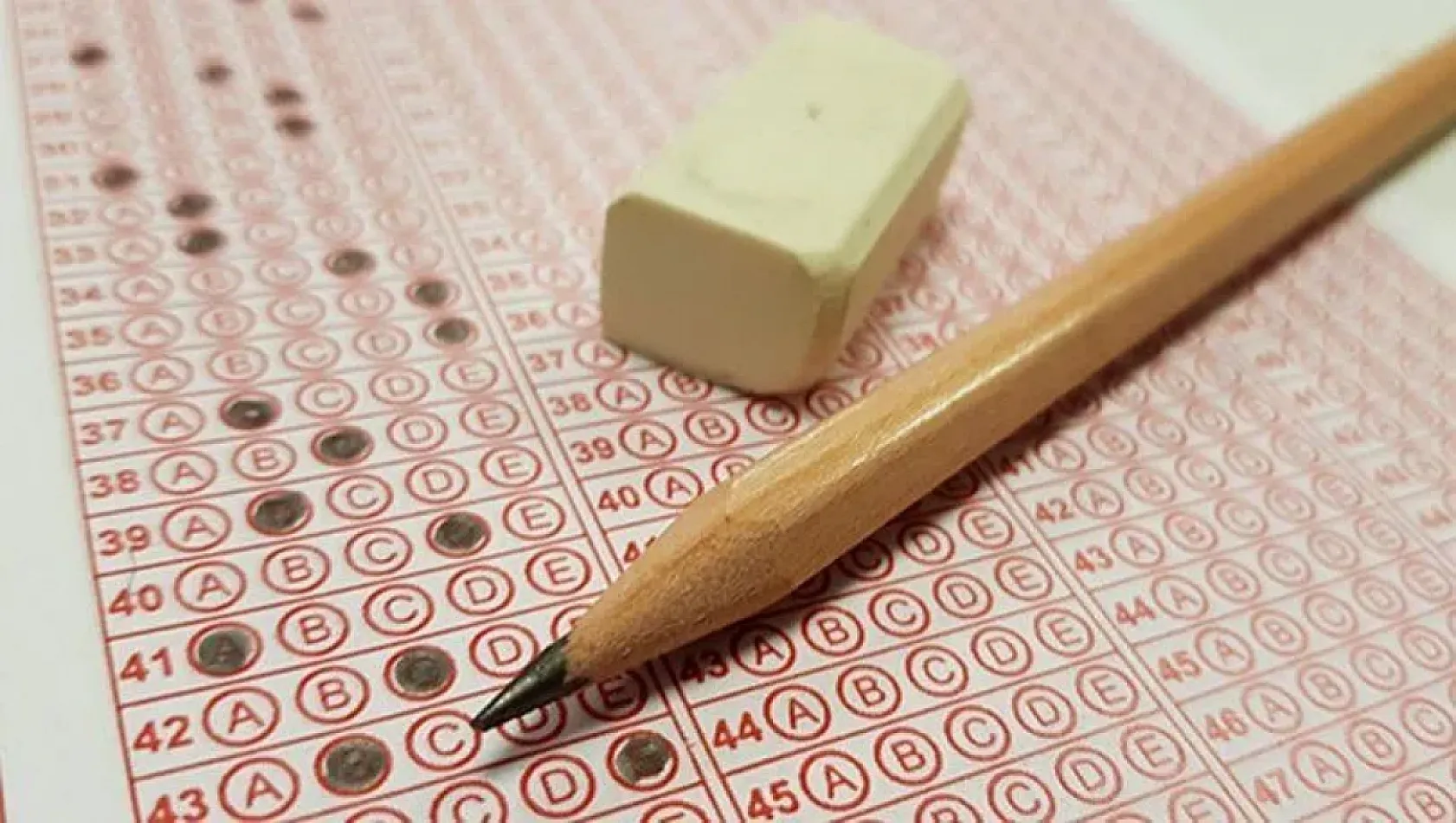 YKS 2025 İçin Geri Sayım Başladı: Gençler Üniversite Hayaline Bir Adım Daha Yaklaşıyor!