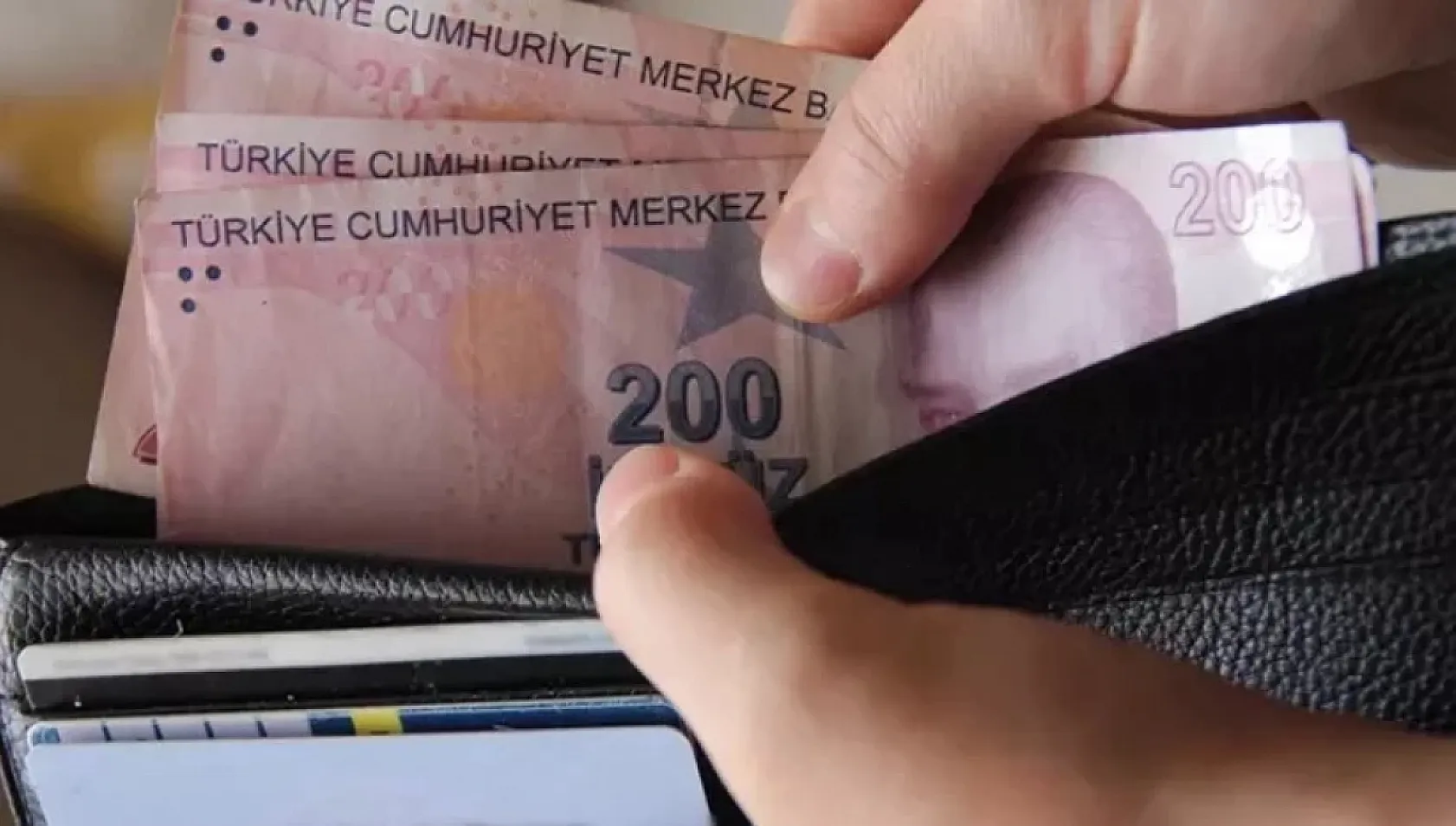Emekli Maaşlarına 'Puan' Ayarı: Kim Ne Kadar Alacak?