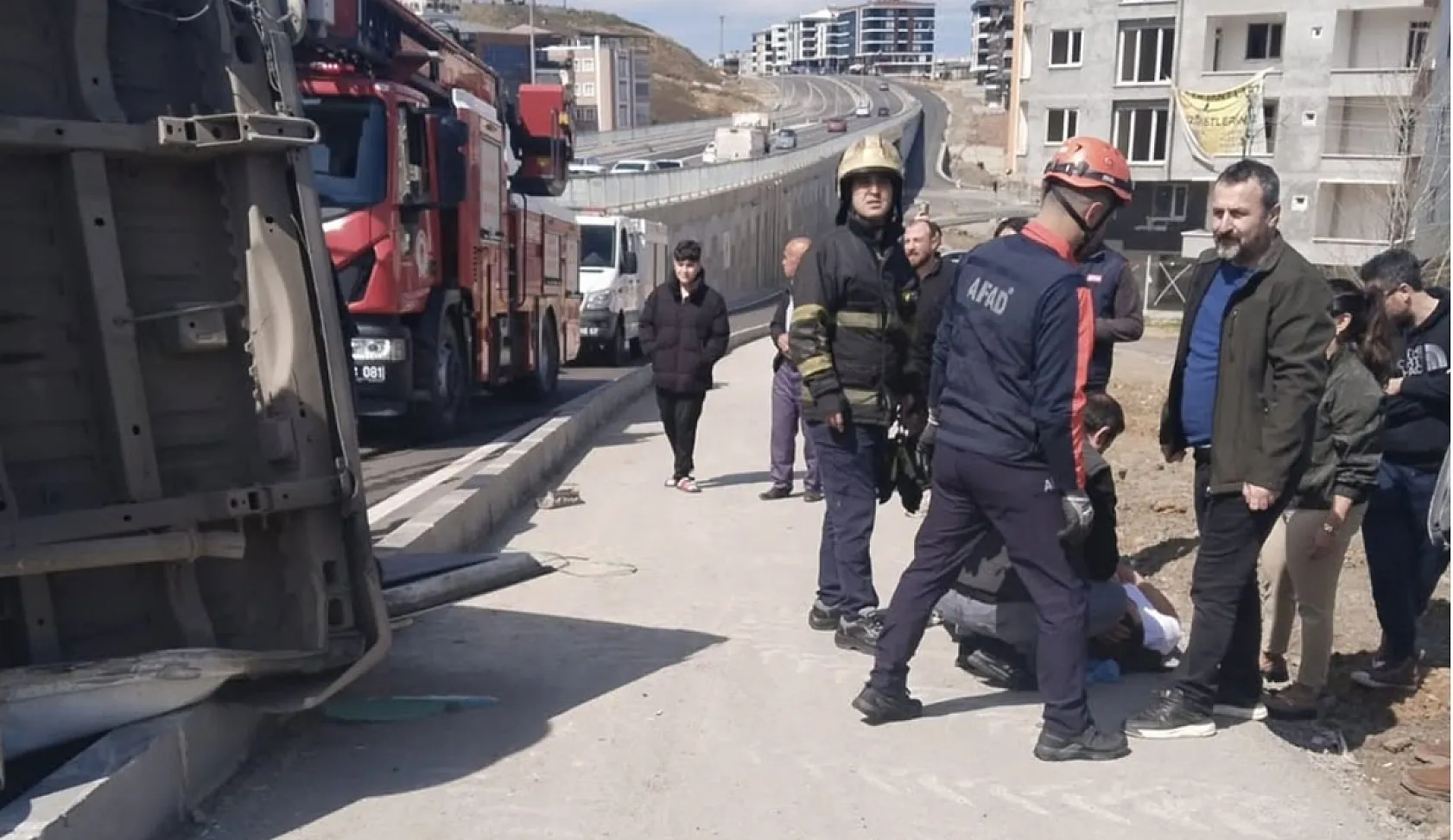 Samsun'da okul servisi devrildi