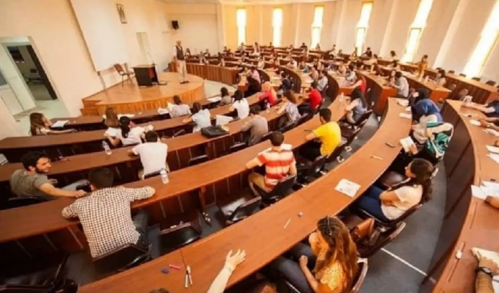 Öğrenci affını da içeren yükseköğretim düzenlemesi komisyondan geçti