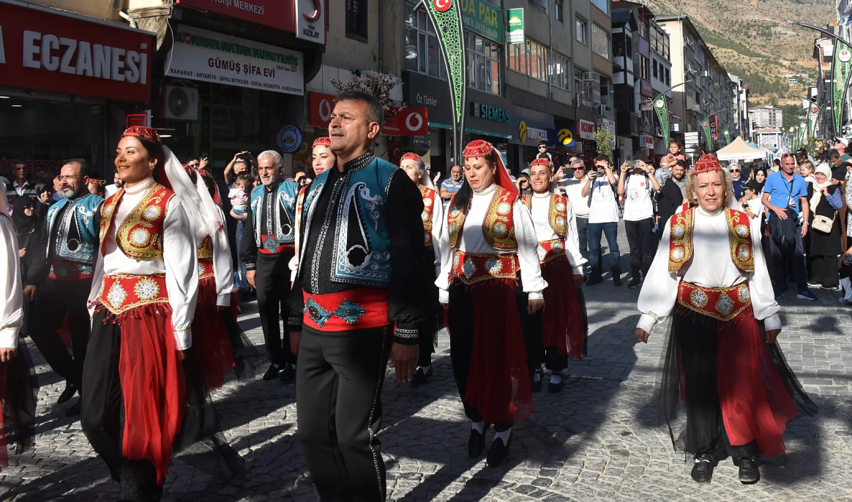 Gümüşhane'de '29. Uluslararası Kültür, Sanat ve Tanıtım Günleri' Coşkusu Başladı