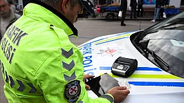 Trafikte yeni dönem başladı: Drift, makas ve kırmızı ışık ihlaline ağır cezalar