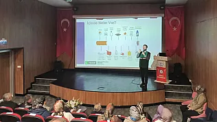 Asarcık'ta Yeşilay'dan ebeveynlere bağımlılıkla mücadele eğitimi