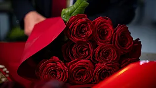 Aşkını ifade etmek isteyen çiçekçiye koşuyor : Samsun'da sevgililer günü heyecanı