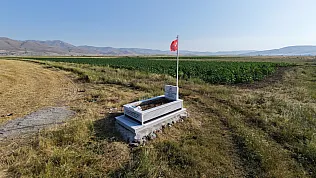 Erzurum Ovası'ndaki 'Garip Mezar' yenilendi