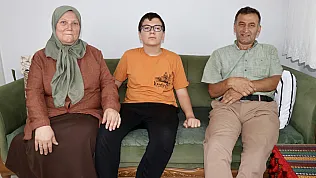 Torununa destek oldu, gururu katlandı