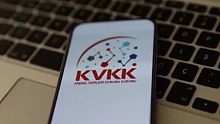 Uçakta internet için 'kişisel veri' dayatmasına KVKK'den 90 bin TL ceza