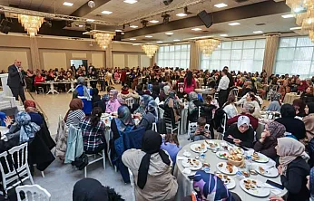 Başkan Sandıkçı  52 mahalleden gelen kadınların sorunlarını dinledi