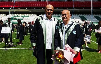 Emeklilik Yerine Üniversiteyi Seçtiler, Bölüm Birincisi Olarak Mezun Oldular