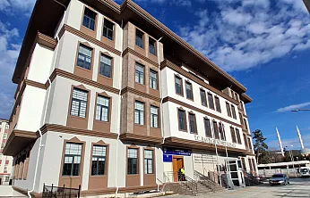 Emniyet Yeni Hükümet Konağında