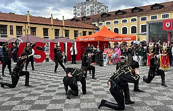 LÖSEV'den sevgi gününde farkındalık etkinliği