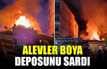 Samsun'da Boya Deposunda Yangın!