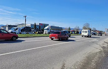 Samsun'da feci kaza: İki aracın çarptığı yaya hayatını kaybetti