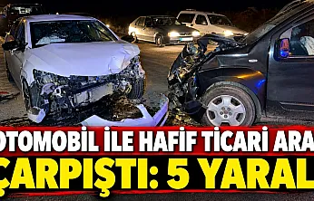 Samsun'da otomobil ile hafif ticari araç çarpıştı: 5 yaralı