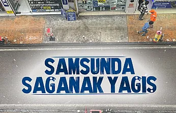 Samsun'da sağanak yağış etkisini gösterdi