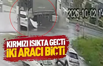 Samsun'da tırın iki aracı biçtiği kaza güvenlik kamerasında