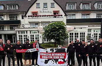 Samsunspor'a Hollanda'da gurbetçilerden görkemli karşılama