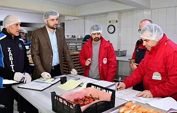 Terme'de Ramazan öncesi pastanelere hijyen denetimi