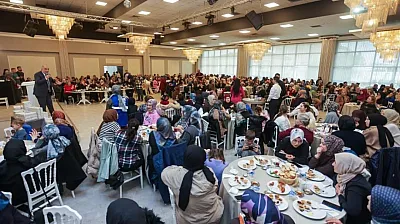 Başkan Sandıkçı  52 mahalleden gelen kadınların sorunlarını dinledi