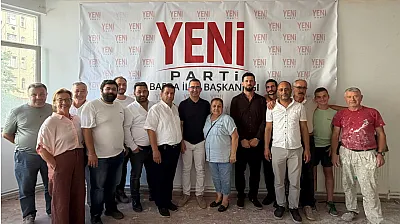 CHP'den Toplu Geçiş! Bafra'da İlçe Yönetimi ve Meclis Üyeleri YENİ Parti'ye Katıldı