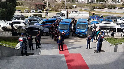 Fuhuş operasyonunda 8 kişi adliyede!