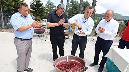 Alaçam çileği reçel olarak katma değer kazanmaya başladı
