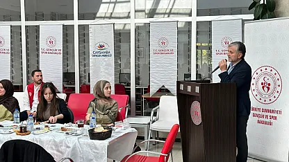 Samsun Çarşamba'da üniversiteli gençler kahvaltıda buluştu