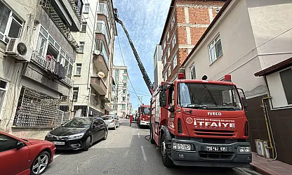 6 katlı binanın çatısında çıkan yangın korkuttu