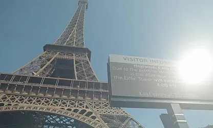 Paris'te Eyfel Kulesi aşırı sıcaklar nedeniyle erken kapanacak