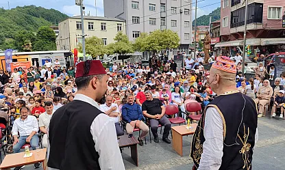 Salıpazarı Belediyesinden çocuklara ücretsiz tiyatro şöleni
