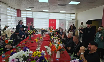 Samsun'da huzurevi sakinlerine çiçekli terapi
