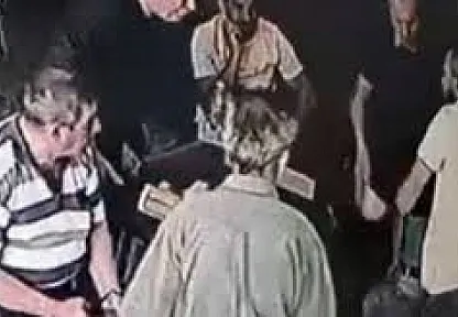 Heimlich manevrasıyla kurtuldu, okeye kaldığı yerden devam etti