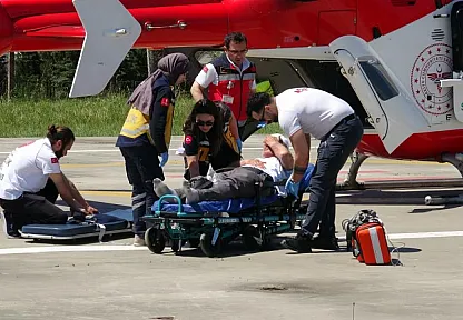 Vezirköprü'de fenalaşan hasta helikopterle Samsu'na sevk edildi