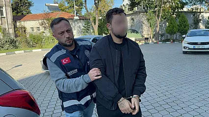 22 yaşındaki şüphelinin üzerinden 199 uyuşturucu hap çıktı